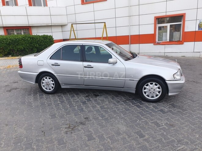 Mercedes C 200 1998, 256,000 km - 2.0 l - Bakı