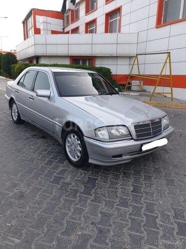 Mercedes C 200 1998, 256,000 km - 2.0 l - Bakı