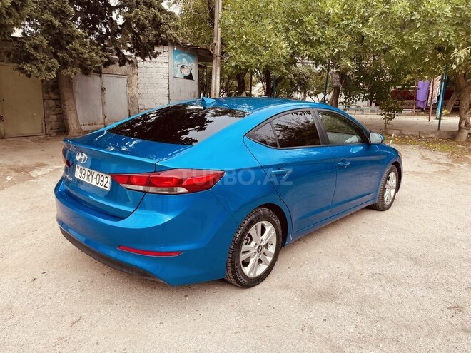 Hyundai Elantra 2018, 60,000 km - 2.0 l - Bakı