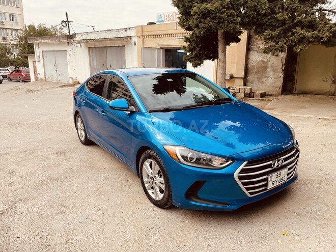 Hyundai Elantra 2018, 60,000 km - 2.0 l - Bakı
