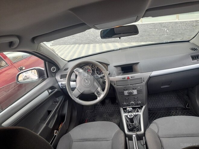 Opel Astra 2006, 300,000 km - 1.3 l - Bakı