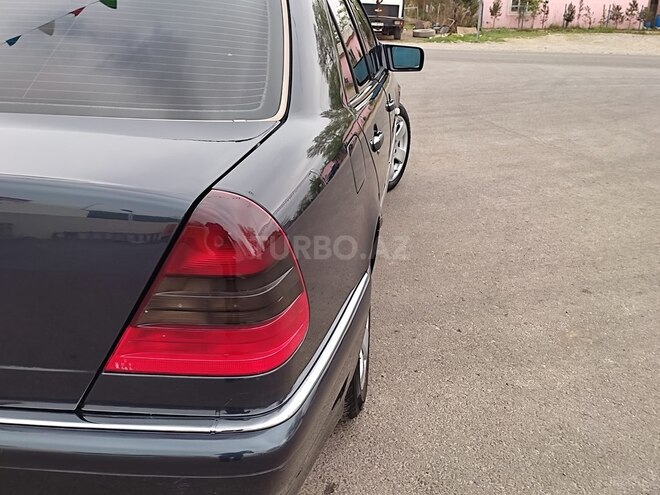Mercedes E 240 1998, 330,000 km - 2.4 l - Bakı
