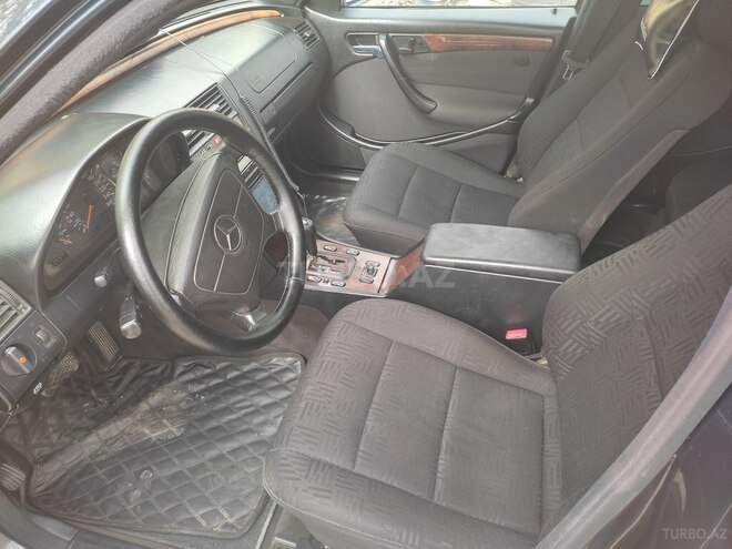 Mercedes E 240 1998, 330,000 km - 2.4 l - Bakı