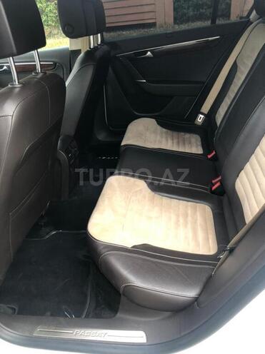 Volkswagen Passat 2013, 193,000 km - 1.8 l - Bakı