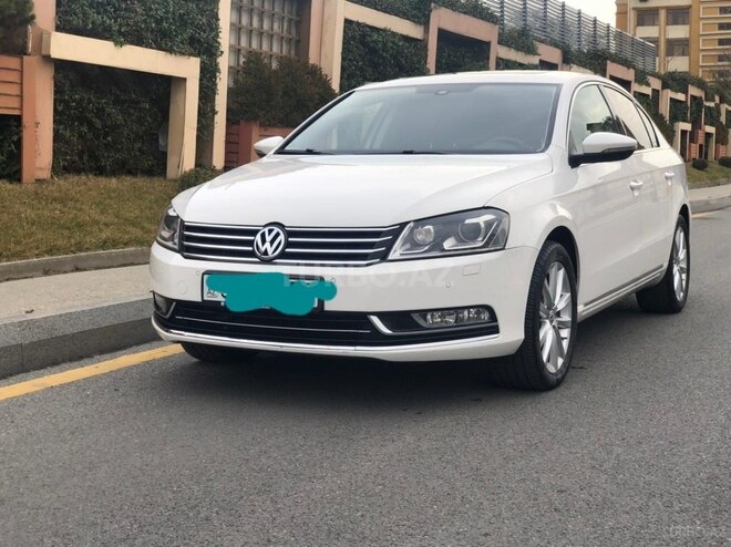 Volkswagen Passat 2013, 193,000 km - 1.8 l - Bakı