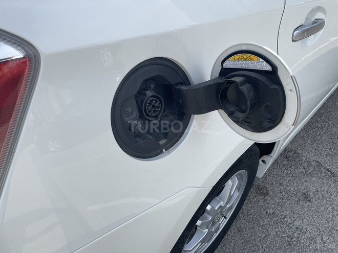 Toyota Prius 2013, 180,000 km - 1.8 l - Bakı