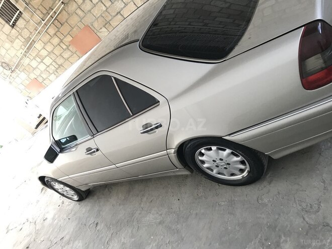 Mercedes C 220 1999, 302,653 km - 2.2 l - Gəncə