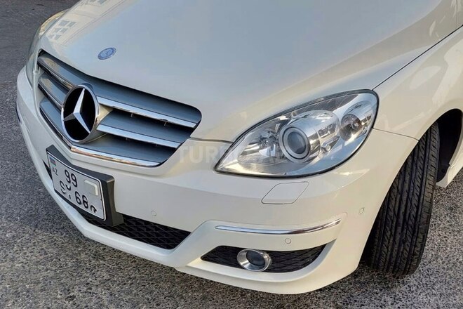 Mercedes B 180 2011, 130,000 km - 1.6 l - Bakı