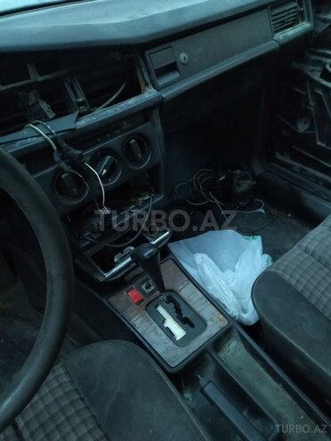 Mercedes 190 1989, 225,000 km - 2.0 l - Bakı