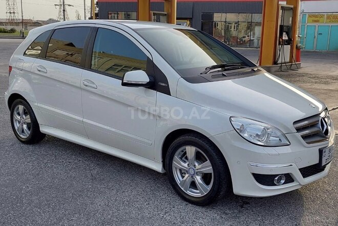 Mercedes B 180 2010, 129,000 km - 1.7 l - Bakı