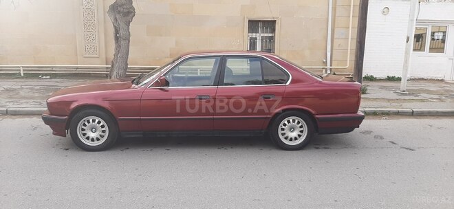 BMW 520 1991, 250,000 km - 2.0 l - Bakı