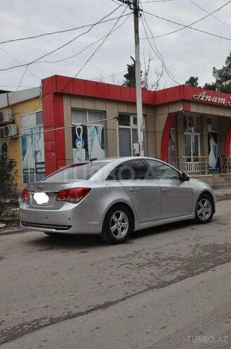 Chevrolet Cruze 2015, 329,708 km - 1.4 l - Şirvan