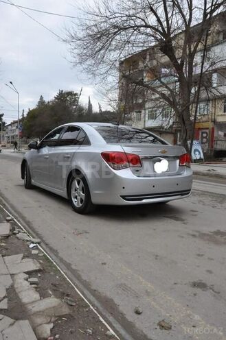 Chevrolet Cruze 2015, 329,708 km - 1.4 l - Şirvan
