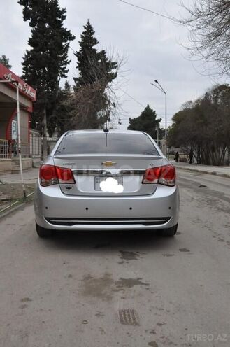 Chevrolet Cruze 2015, 329,708 km - 1.4 l - Şirvan