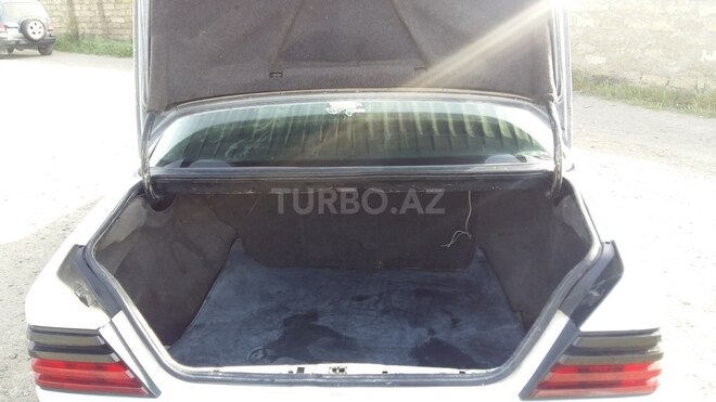 Mercedes E 230 1991, 371,000 km - 2.3 l - Bakı