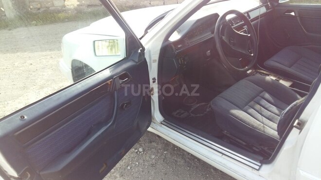 Mercedes E 230 1991, 371,000 km - 2.3 l - Bakı