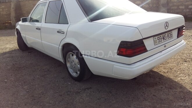 Mercedes E 230 1991, 371,000 km - 2.3 l - Bakı