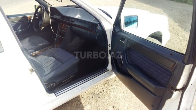 Mercedes E 230 1991, 371,000 km - 2.3 l - Bakı
