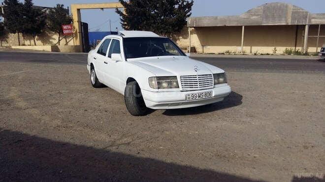 Mercedes E 230 1991, 371,000 km - 2.3 l - Bakı