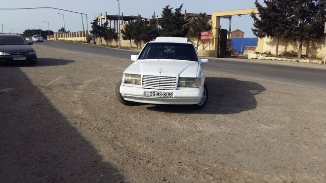 Mercedes E 230 1991, 371,000 km - 2.3 l - Bakı