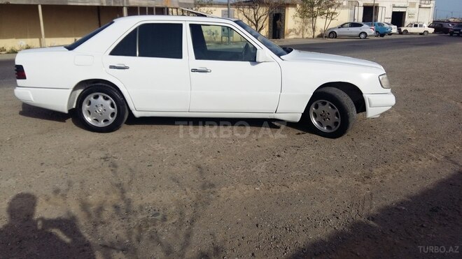 Mercedes E 230 1991, 371,000 km - 2.3 l - Bakı