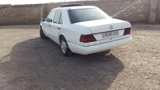 Mercedes E 230 1991, 371,000 km - 2.3 l - Bakı