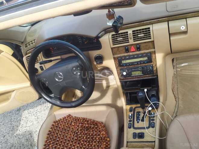 Mercedes E 200 2000, 252,647 km - 2.0 l - Bakı