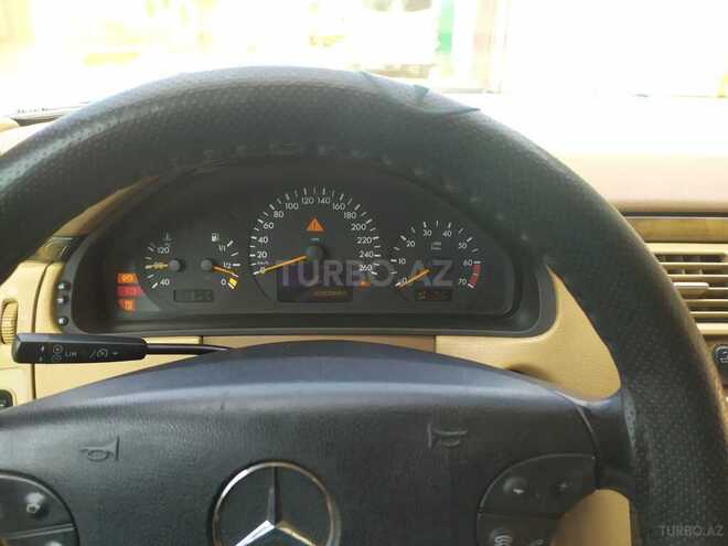 Mercedes E 200 2000, 252,647 km - 2.0 l - Bakı
