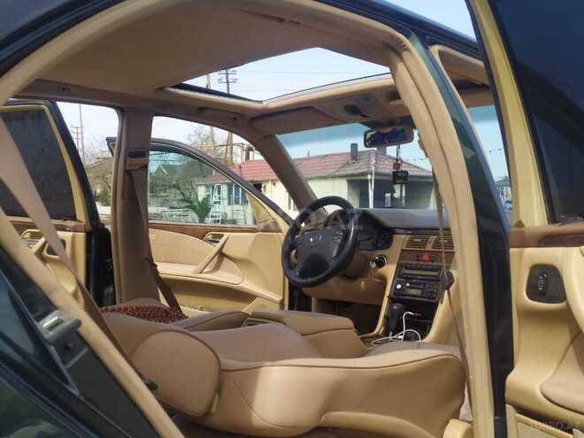 Mercedes E 200 2000, 252,647 km - 2.0 l - Bakı