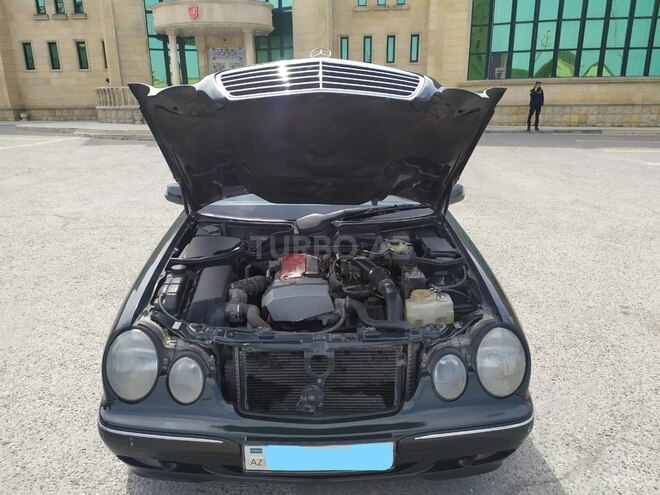 Mercedes E 200 2000, 252,647 km - 2.0 l - Bakı