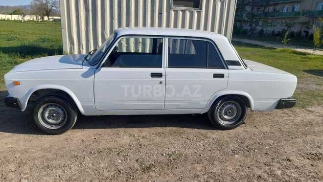 LADA (VAZ) 2107 2009, 52,033 km - 1.6 l - Qazax