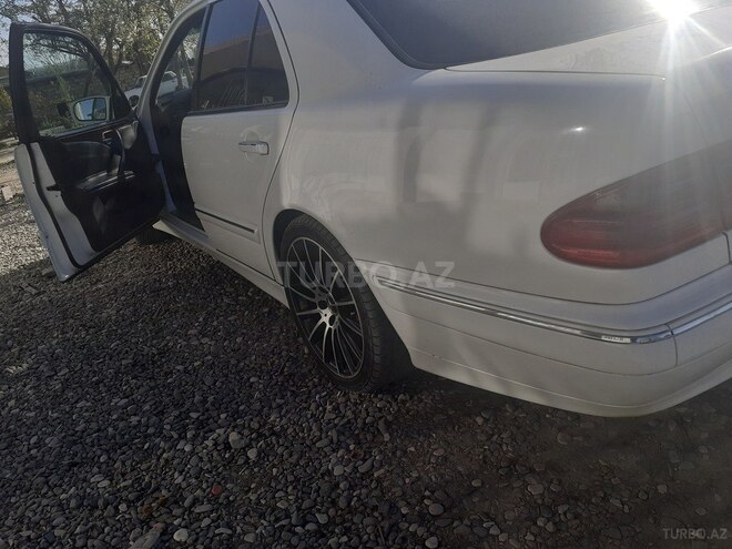 Mercedes E 240 2001, 356,000 km - 2.4 l - Bakı