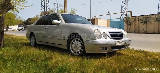 Mercedes E 220 2000, 628,000 km - 2.2 л - Bakı