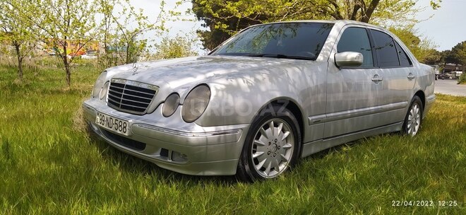 Mercedes E 220 2000, 628,000 km - 2.2 л - Bakı