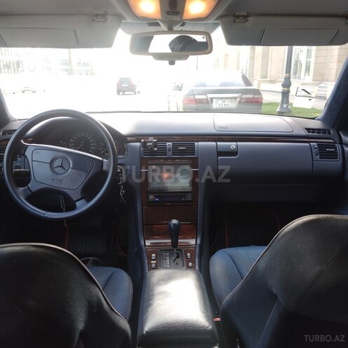 Mercedes E 230 1995, 428,380 km - 2.3 l - Bakı
