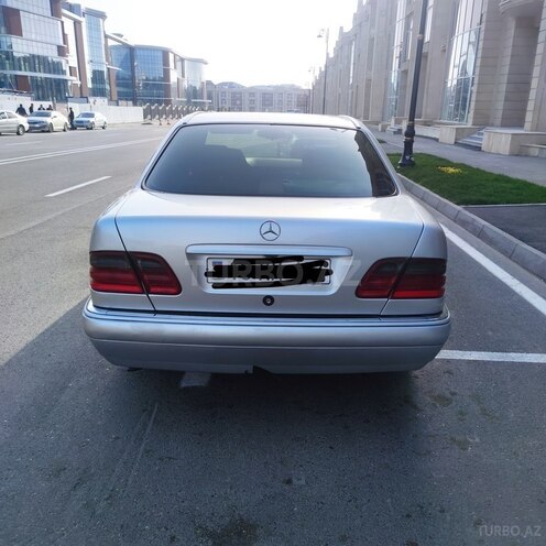 Mercedes E 230 1995, 428,380 km - 2.3 l - Bakı
