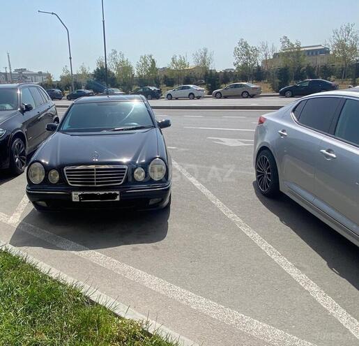 Mercedes E 240 2000, 250,000 km - 2.6 l - Bakı