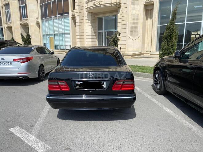 Mercedes E 240 2000, 250,000 km - 2.6 l - Bakı