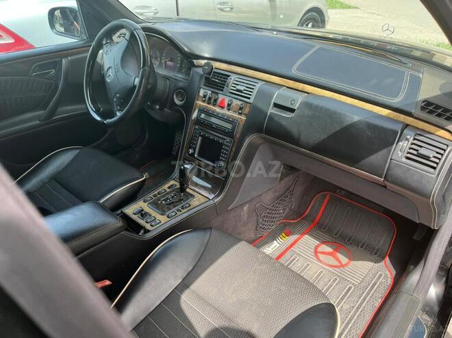 Mercedes E 240 2000, 250,000 km - 2.6 l - Bakı