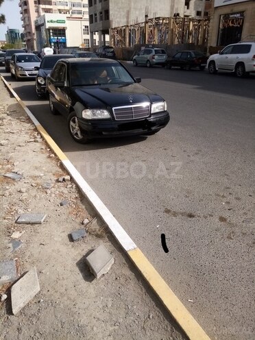 Mercedes C 220 1994, 275,000 km - 2.2 l - Xırdalan