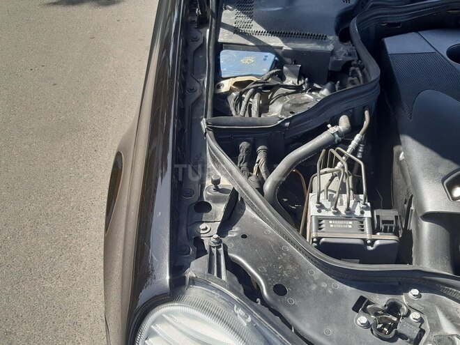 Mercedes E 220 2007, 200,600 km - 2.2 л - Bakı