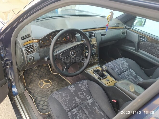 Mercedes E 230 1995, 89,562 km - 2.3 l - İmişli