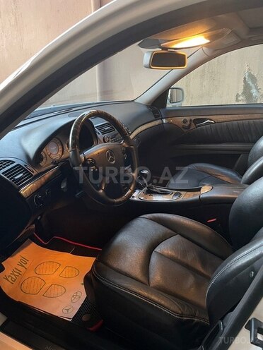 Mercedes E 200 2006, 267,000 km - 2.0 l - Bakı