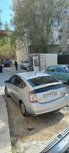 Toyota Prius 2009, 140,000 km - 1.6 л - Bakı