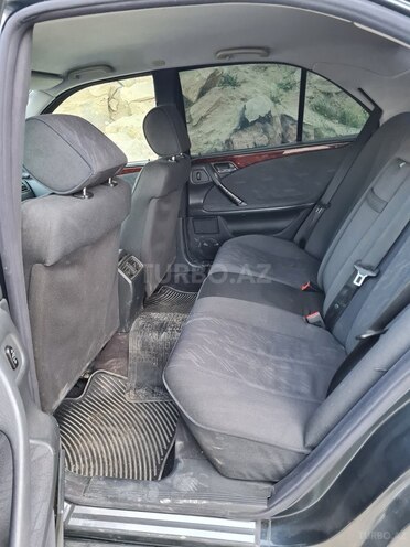 Mercedes E 220 1999, 372,918 km - 2.2 l - Bakı