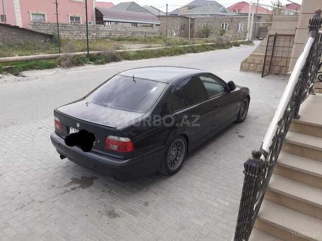 BMW 525 2001, 318,000 km - 2.5 l - Bakı