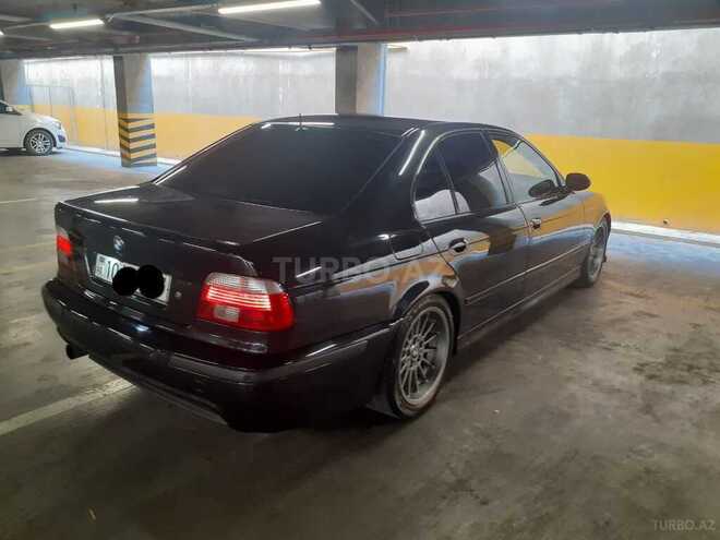 BMW 525 2001, 318,000 km - 2.5 l - Bakı