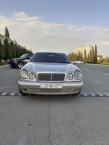 Mercedes E 240 1999, 296,256 km - 2.4 l - Gəncə