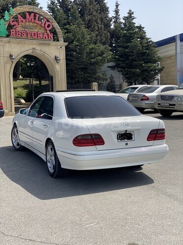 Mercedes E 320 1999, 300,000 km - 3.2 l - Bakı