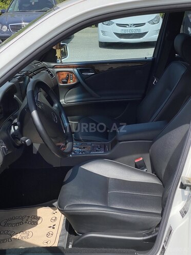 Mercedes E 320 1999, 300,000 km - 3.2 l - Bakı